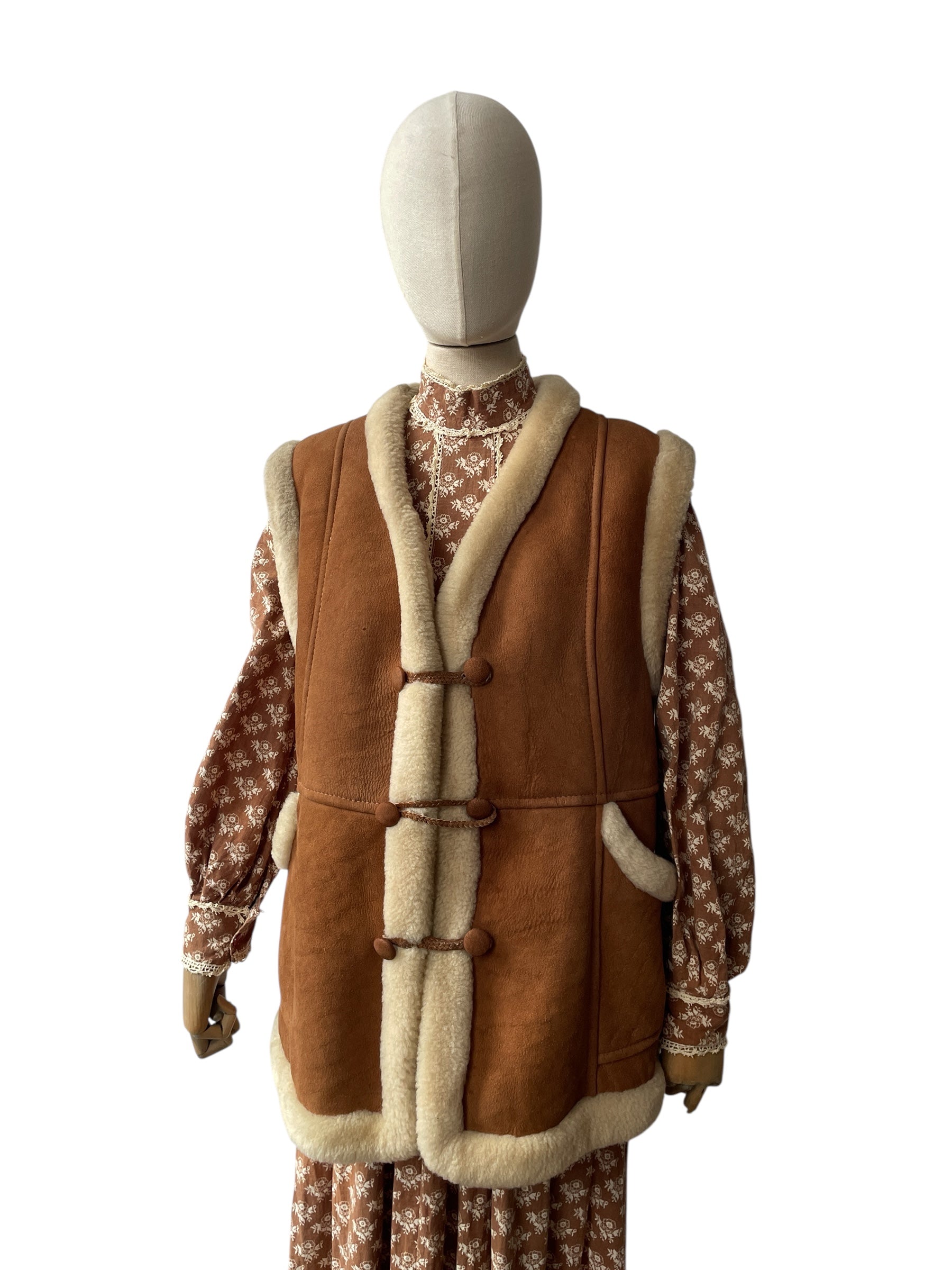 1970's vintage sheepskin shearling suede waistcoat gilet – Vintage