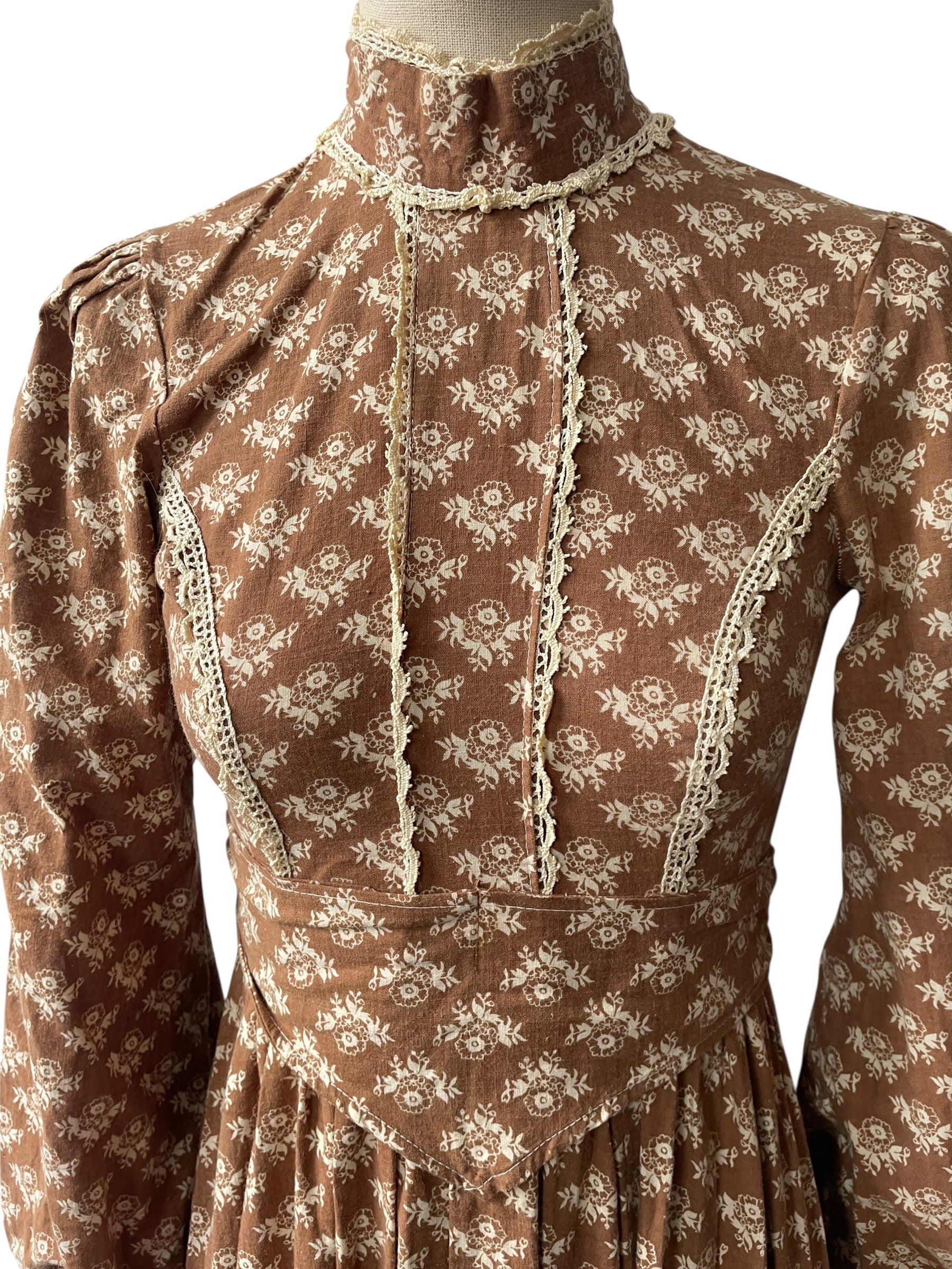 1970’s Vintage Laura Ashley cotton prairie style maxi dress