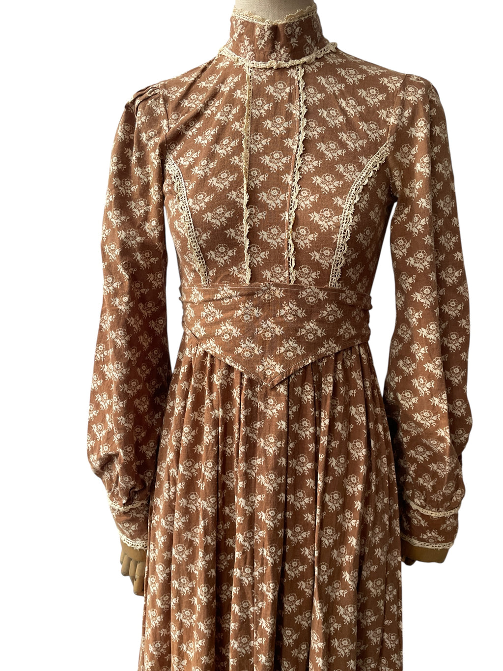 1970’s Vintage Laura Ashley cotton prairie style maxi dress